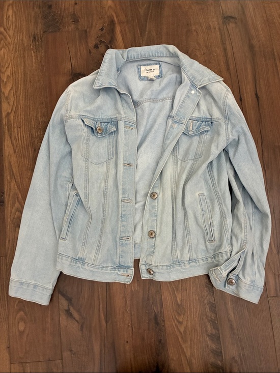 Forever 21 Jackets & Blazers - Forever 21 Oversized Light Wash Denim Jacket
